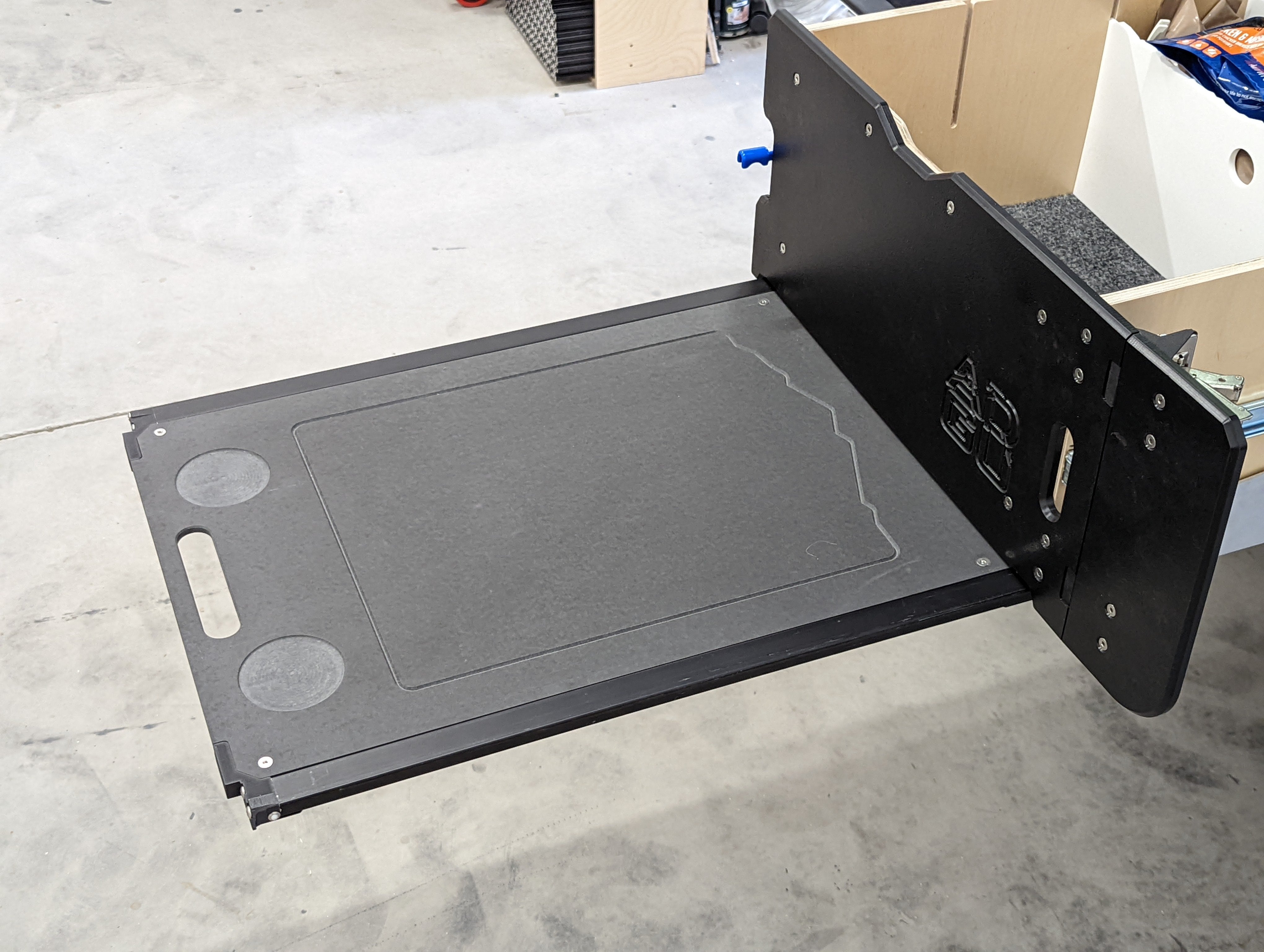Slide Out Table: 16in Wide